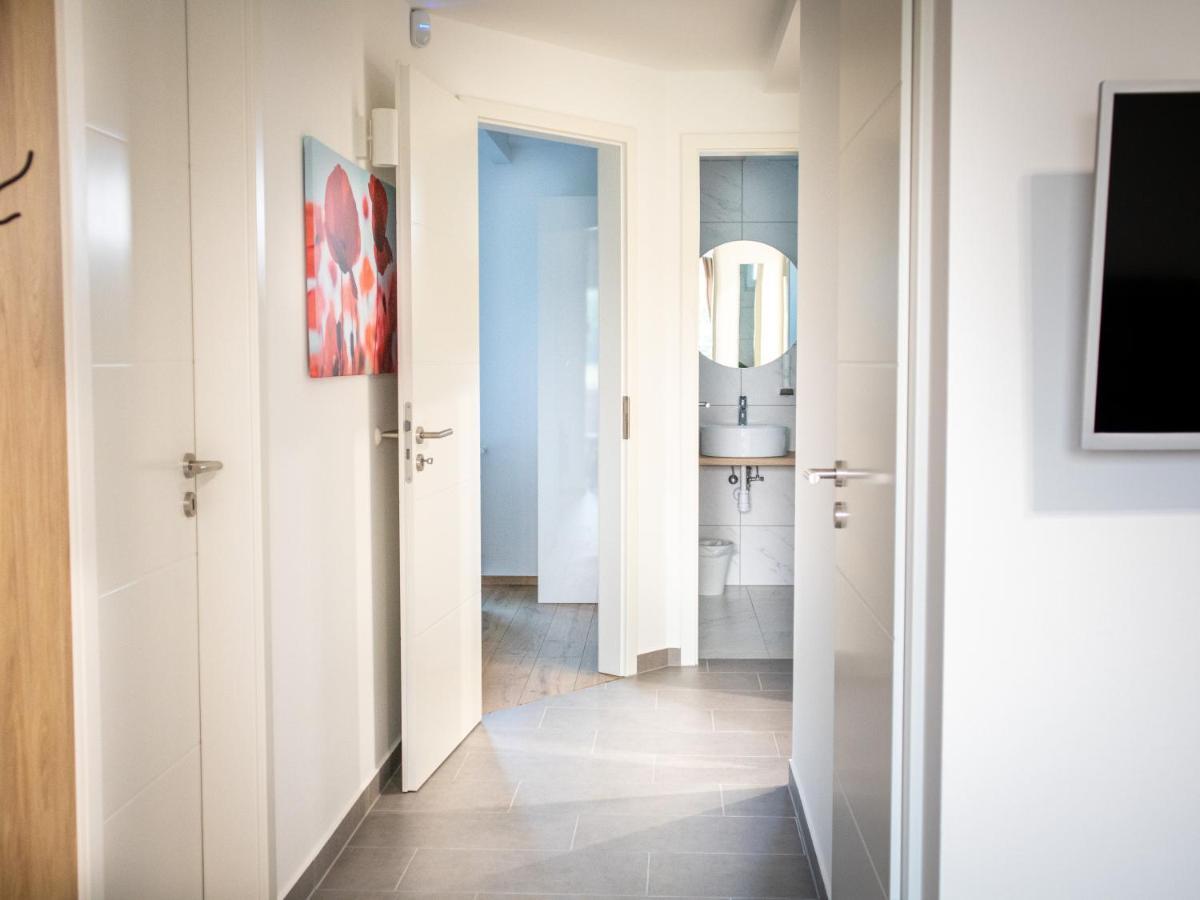 Halászi Ugo Apartman מראה חיצוני תמונה