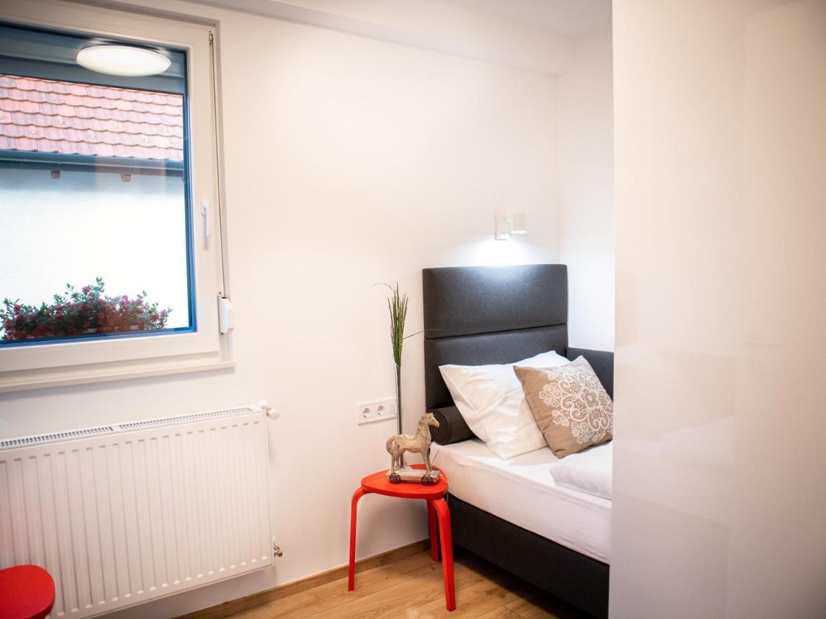 Halászi Ugo Apartman מראה חיצוני תמונה