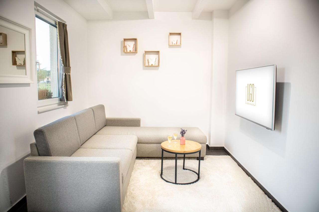 Halászi Ugo Apartman מראה חיצוני תמונה