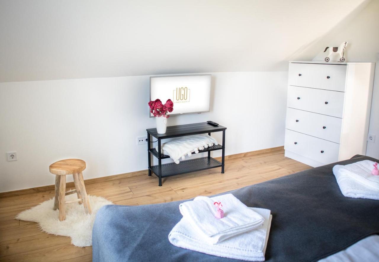 Halászi Ugo Apartman מראה חיצוני תמונה