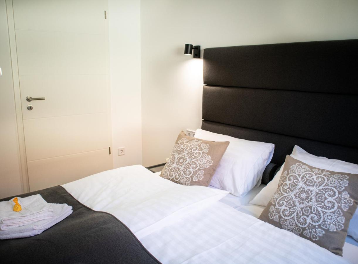 Halászi Ugo Apartman מראה חיצוני תמונה